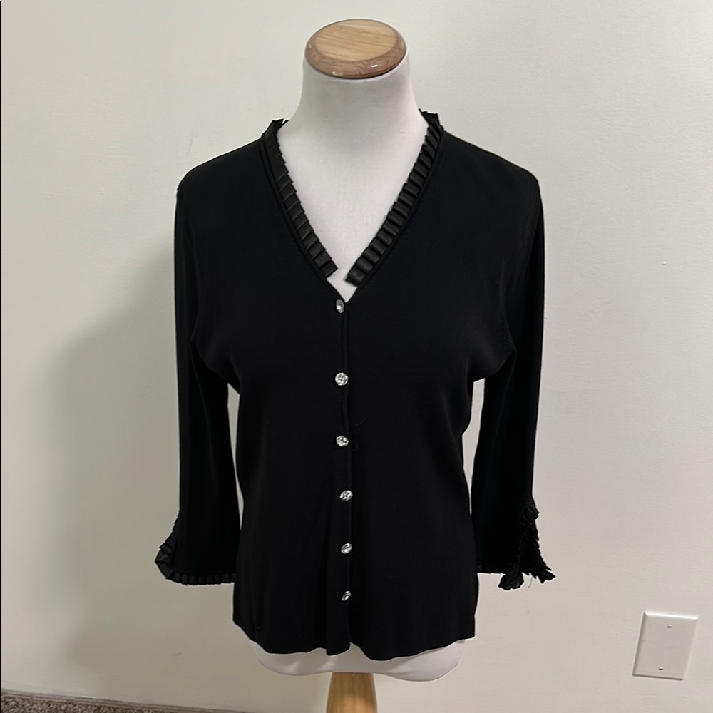 🕯️ Escio Satin Trim Cardigan Sweater